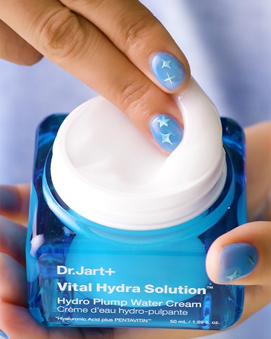 Open jar of VItal Hydra Solution Moisturizer Cream reveals light and smooth moisturizer cream
