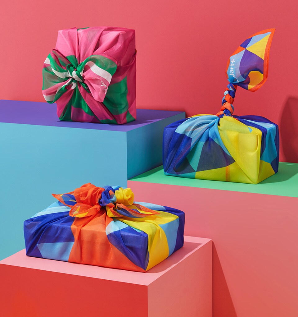 <p><span style="font-size:36px;">Wrap gifts in a gift!</span></p>