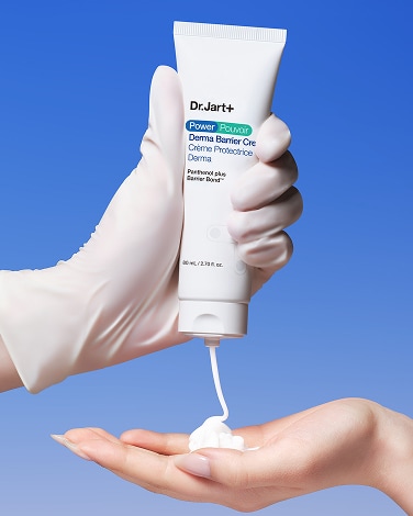 Ceramidin Moisturizer is shown floating amongst water droplets to depict hydration.
